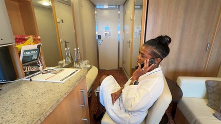 Plowing Black Mature Miss Raven On Cruise Ship Cabin Room - Raven Swallowz SD (2026)
