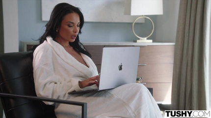TUSHY Anal Hungry Curvy MILF Anissa Kate Gets Special Massage Treatment SD (2026)