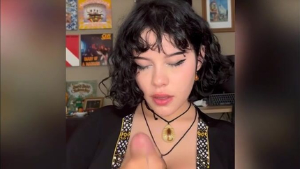 Sweet Girlfriend Pleasures His Cock SD (2026)
