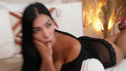 G IS A CURVILICIOUS COLOMBIAN TEEN. LICKING AND SUCKING HER FINGERS AND STRIPTEASING WITH HER AWESOME BODY ON HER BED SD (2026)