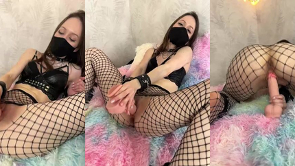 Masturbating Girl With Dildo And Orgasm SD (2026)