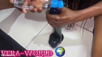 Xvideos C Est Le Boxing Day. Petite Et Mince Vera Se Faire Encastrer Sa Grosse Chatte Par Une Gr HD.mp4 - Salma C SD (2026)