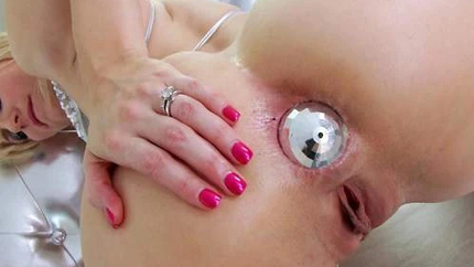 Anal Acrobats 8 Scene 4 - Horny Blonde With Giant Asshole Gape - Lezdom, Buttplug [HD/Mp4/1000 MB]