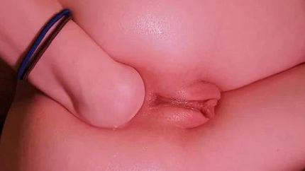 Booty Teen Bananacreammuffin Double Penetration - Dildo Vaginal + Fisting Anal - Booty Girl, Solo Fisting [HD/Mp4/1000 MB]