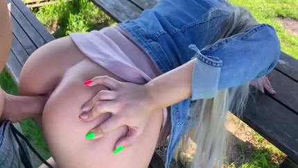 Lisa / Public fist fucking orgasms / July 1st