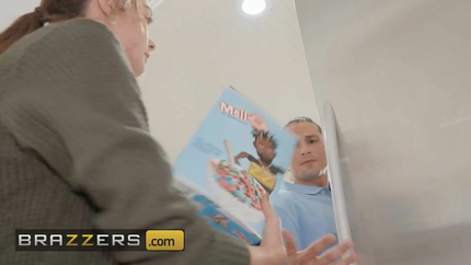 Sofi Ryan, Jay Romero - BRAZZERS - Sofi Ryan Gives Jay A Handjob While His Gf Is Distracted Then Move In The Kitchen For A Nice Fuck SD (2026)