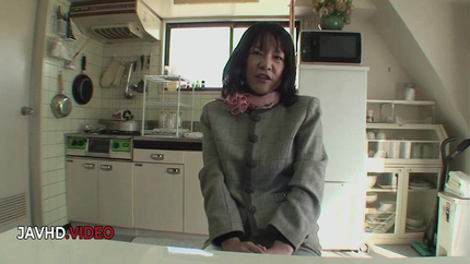 Mature Kiyoe Majima Vibrates Her Hairy Pussy For Pleasure SD (2026)