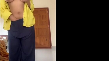 Mallu Lover Hard Fucking In Hotel OYO SD (2026)