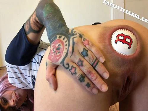 Badlittlegrrl Baseball Practice - Extreme Anal Play With Balls - Rosebutt Loose, Double Fisting [HD/Mp4/1000 MB]