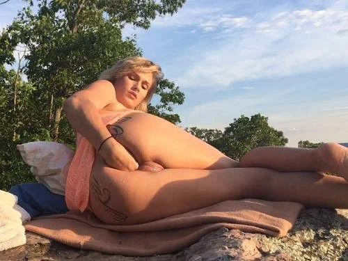 Lilyskye Outdoor Anal Fisting And Show Her Sweet Gape - Lesbian Domination, Gaping Pussy [HD/Mp4/1000 MB]