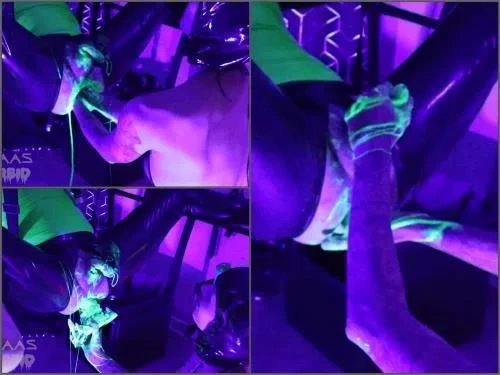Anuralaas Ultra Violet UV Double Fisting femdom – Premium user Request - Double Vaginal, Big Toys [FullHD/MPEG-4/1.07 GB]