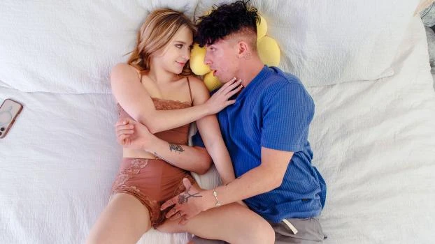 Breed Your Stepsis Before Dad with Becky Summer - 2025/FullHD