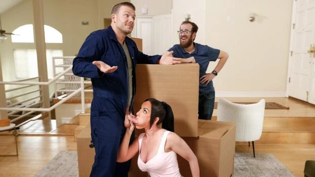 Boxed And Banged with Jennifer White - 2025/FullHD